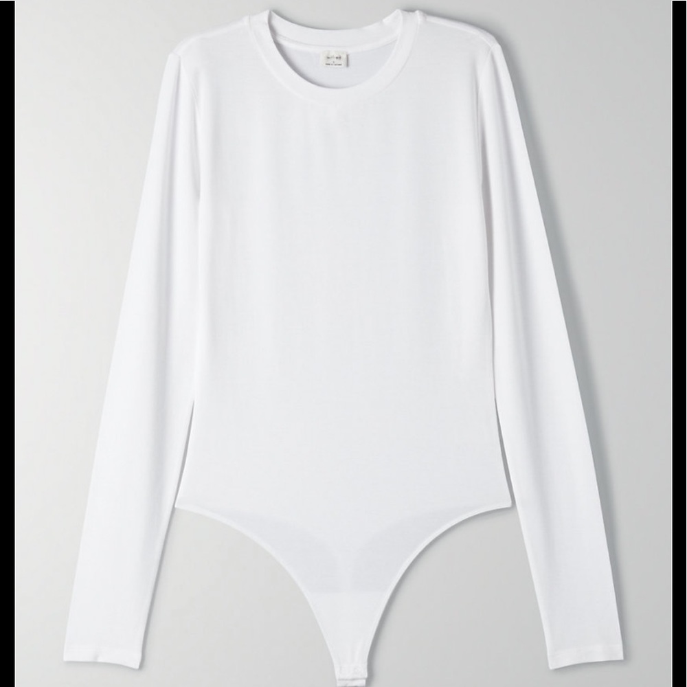 Wilfred White Baby Longsleeve Bodysuit Small